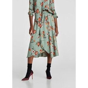 ZARA Floral MIDI Skirt